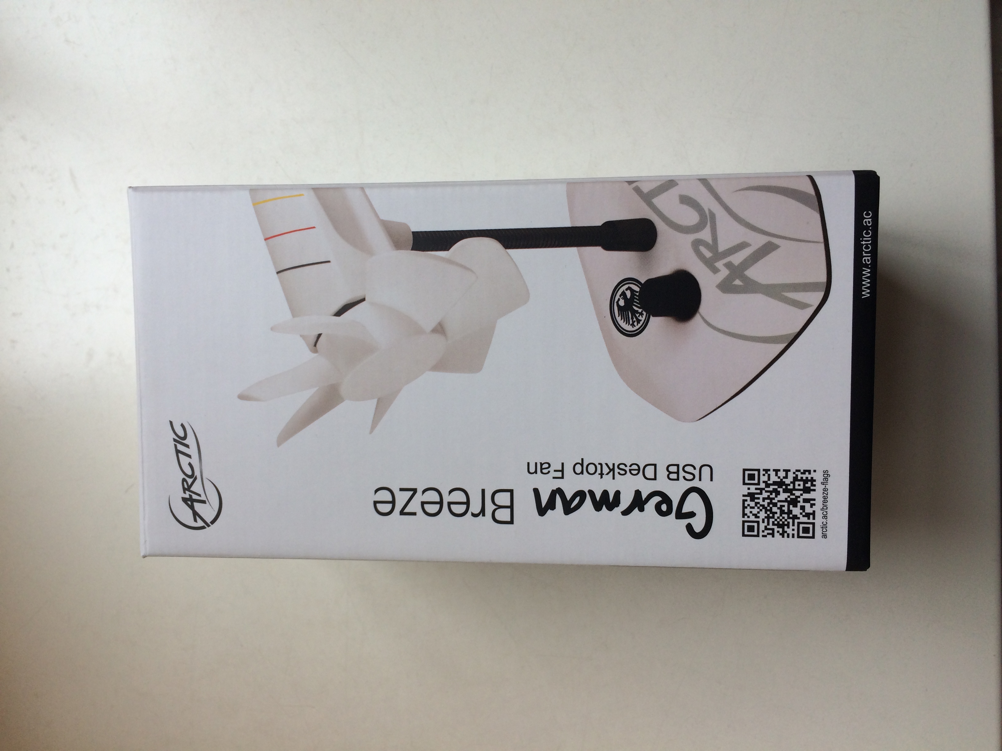 Arctic Breeze USB Table Fan 1
