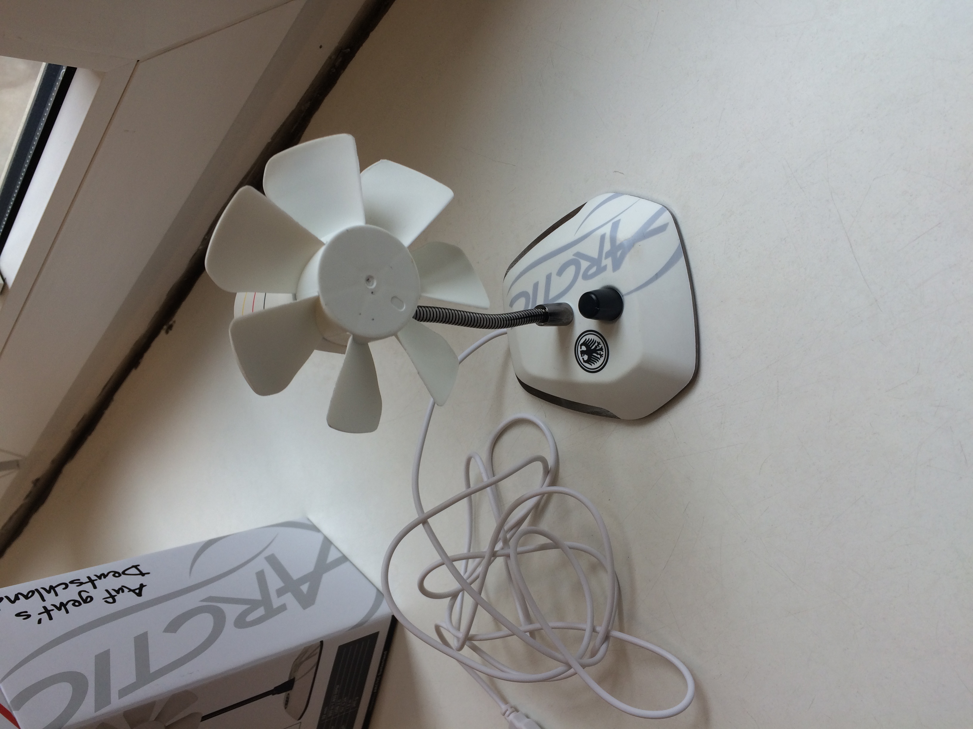 Arctic Breeze USB Table Fan 7