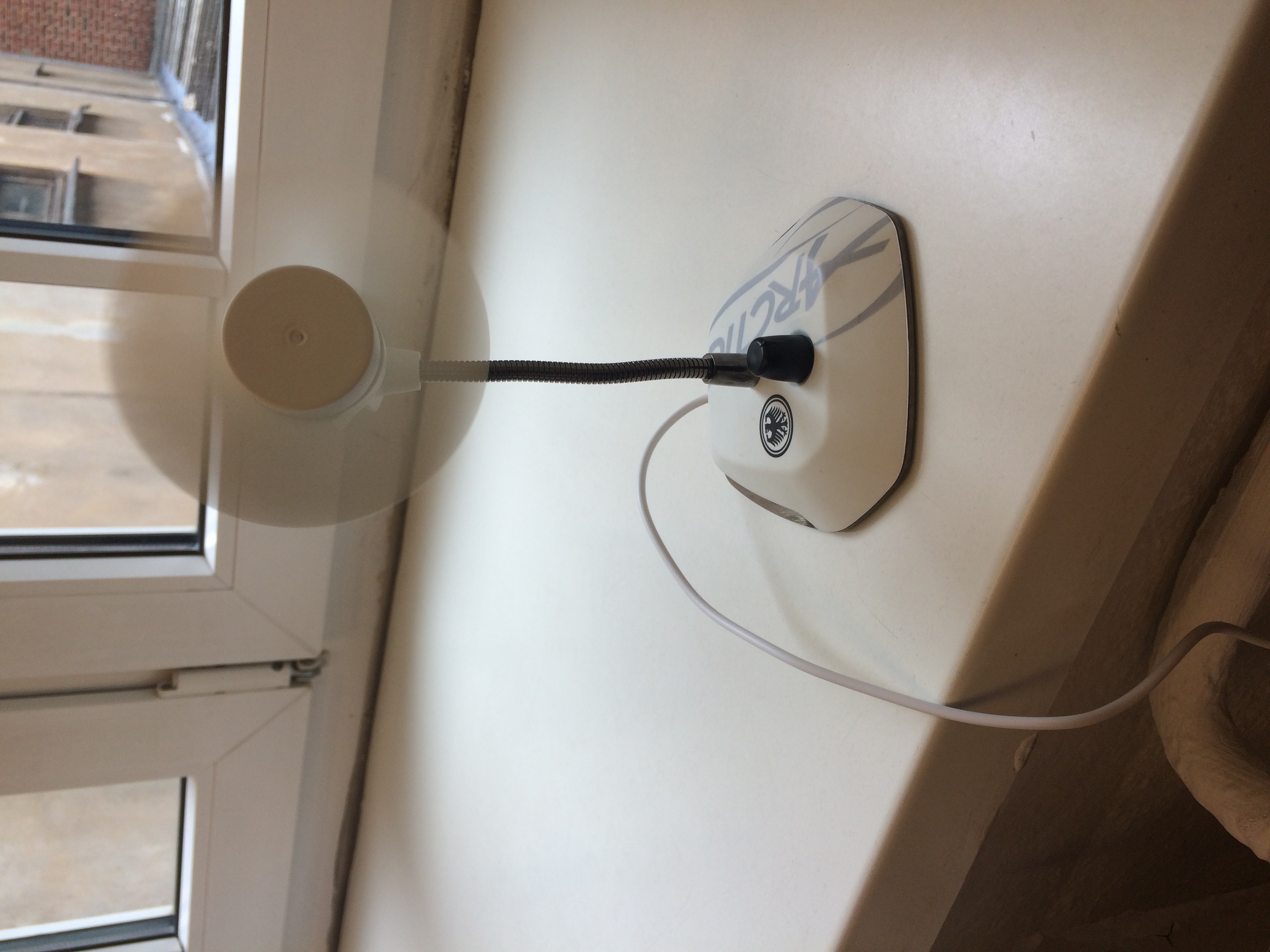 Arctic Breeze USB table fan 8