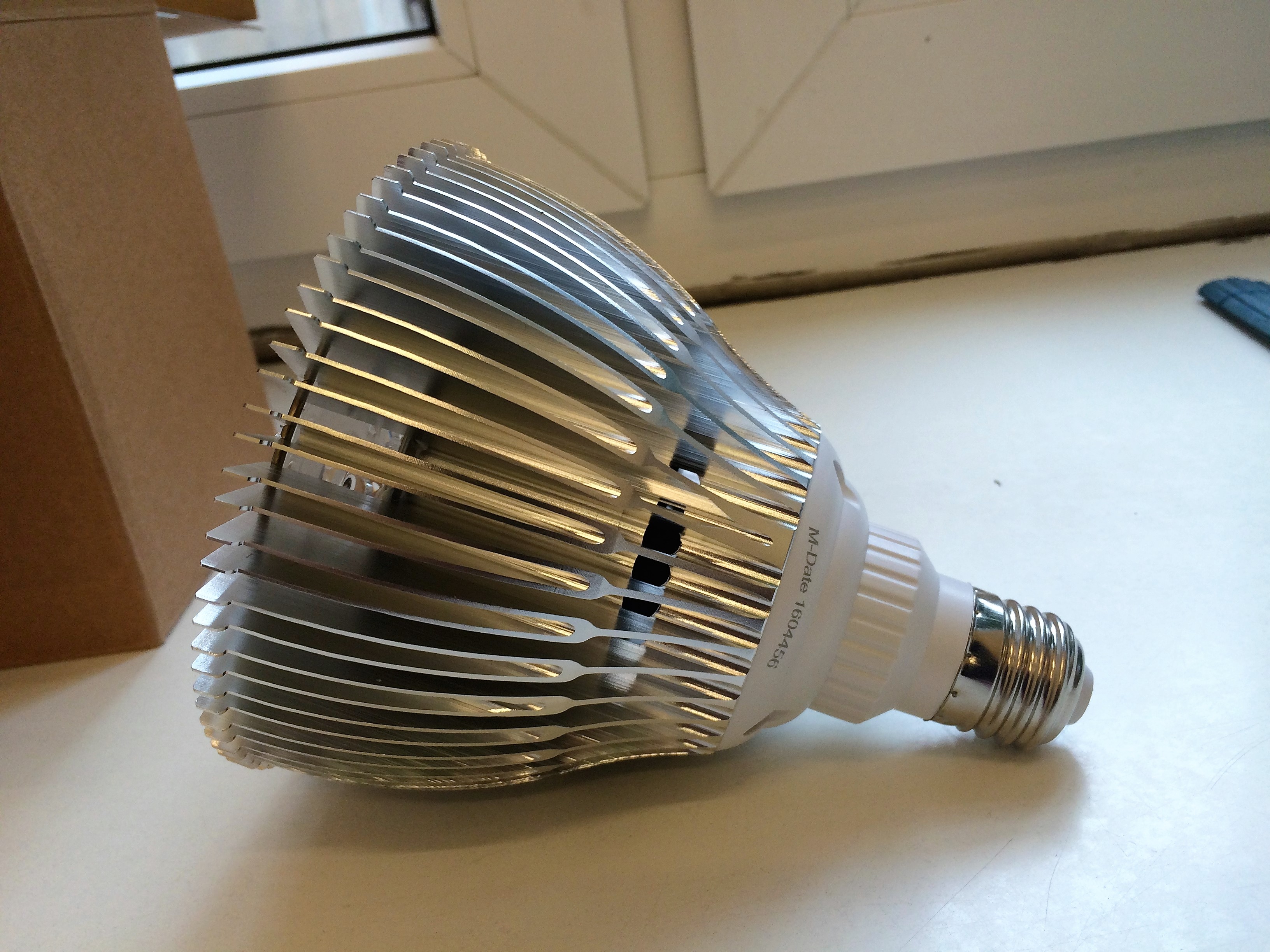 OxyLED GL02 Pflanzenlampe 6