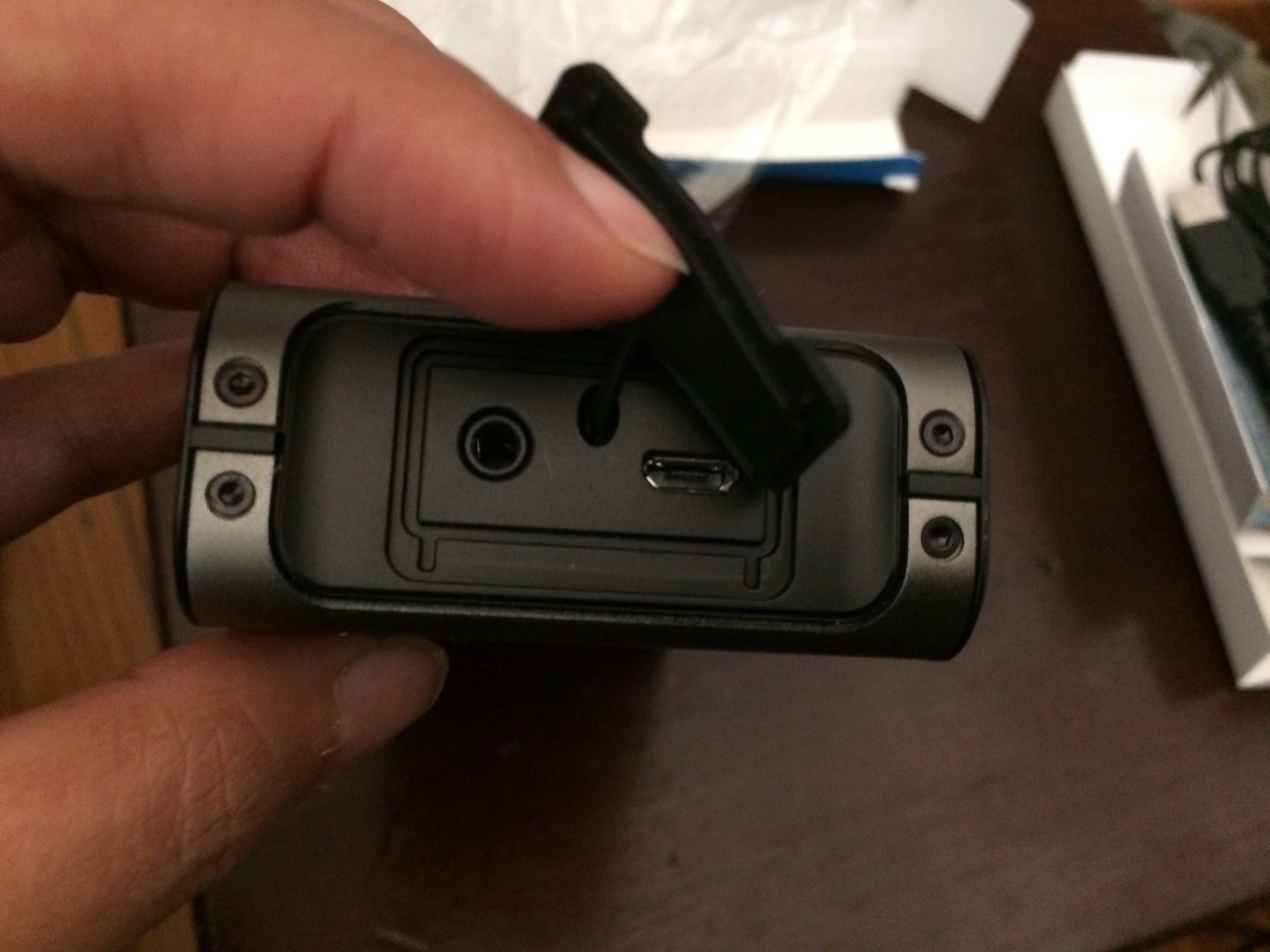 iClever IC-BTS04 tragbarer Bluetooth Lautsprecher 9